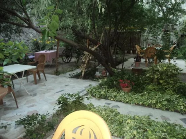Gobi Pension Bergama